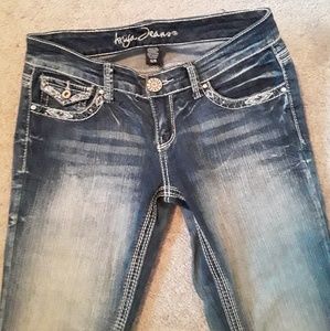 5/6 Anya Jean's